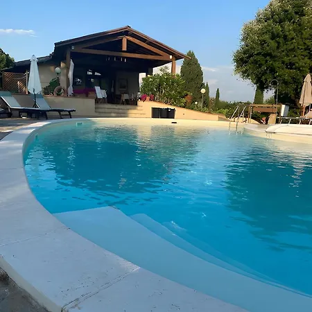 La Luciana Farm stay *